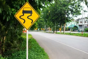 tipos de señalamientos en carretera